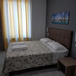 Hotel Oregon, Mediolan